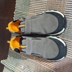 Merrell kids slip on sz 4M